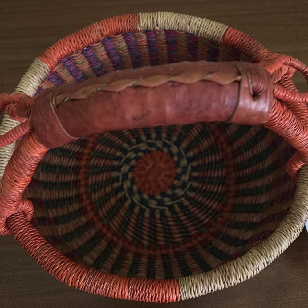 Artisan basket - Picture 2 of 5